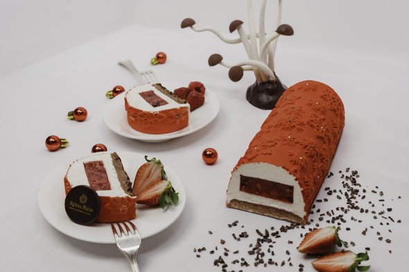 The Frosted Raspberry Yule Log  