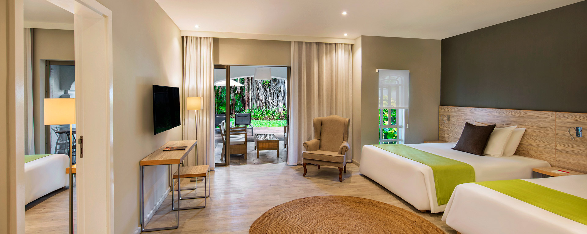 Pool Apartment Mauricia Beachcomber