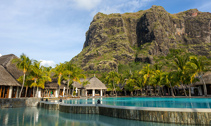 hotel-type-aerial-view-dinarobin-729x435-img2-d