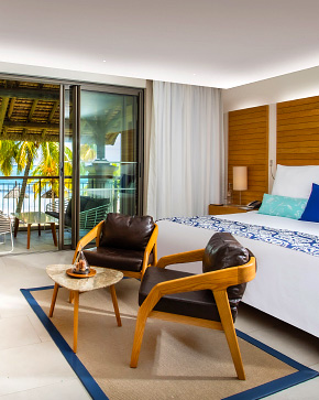 paradis beachcomber bedroom ocean beachfront family suite ile maurice