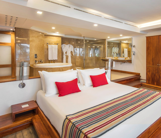 shandrani-beachcomber-senior-suite-teaser-d