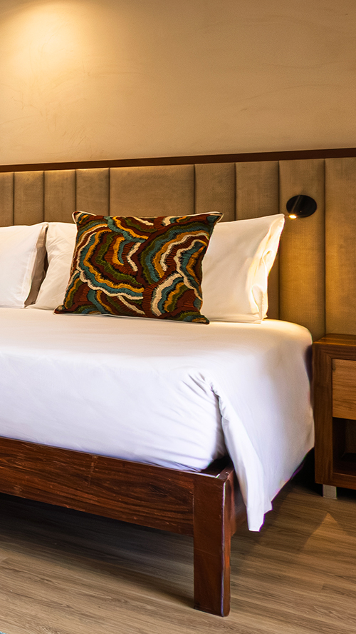 slider-rooftop-room-500x888-m