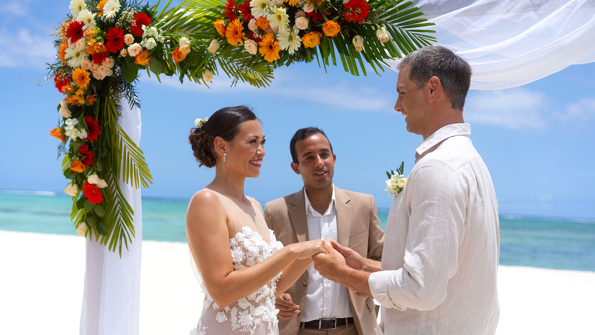 slider-wedding-package-bliss-dinarobin-1920x1080-d