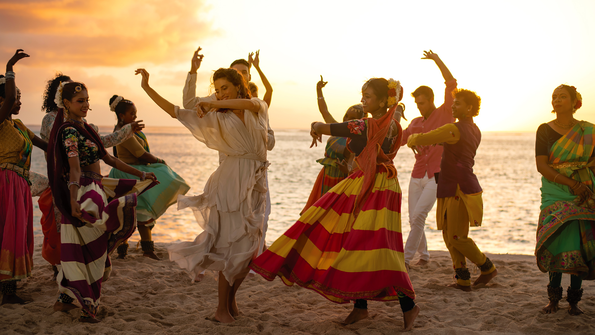 experience-beachcomber-signature-shows-slider-1920x1080-d