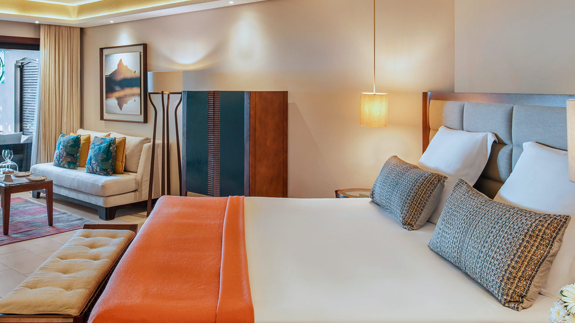 slider-royal-palm-junior-suite-1920x768-d