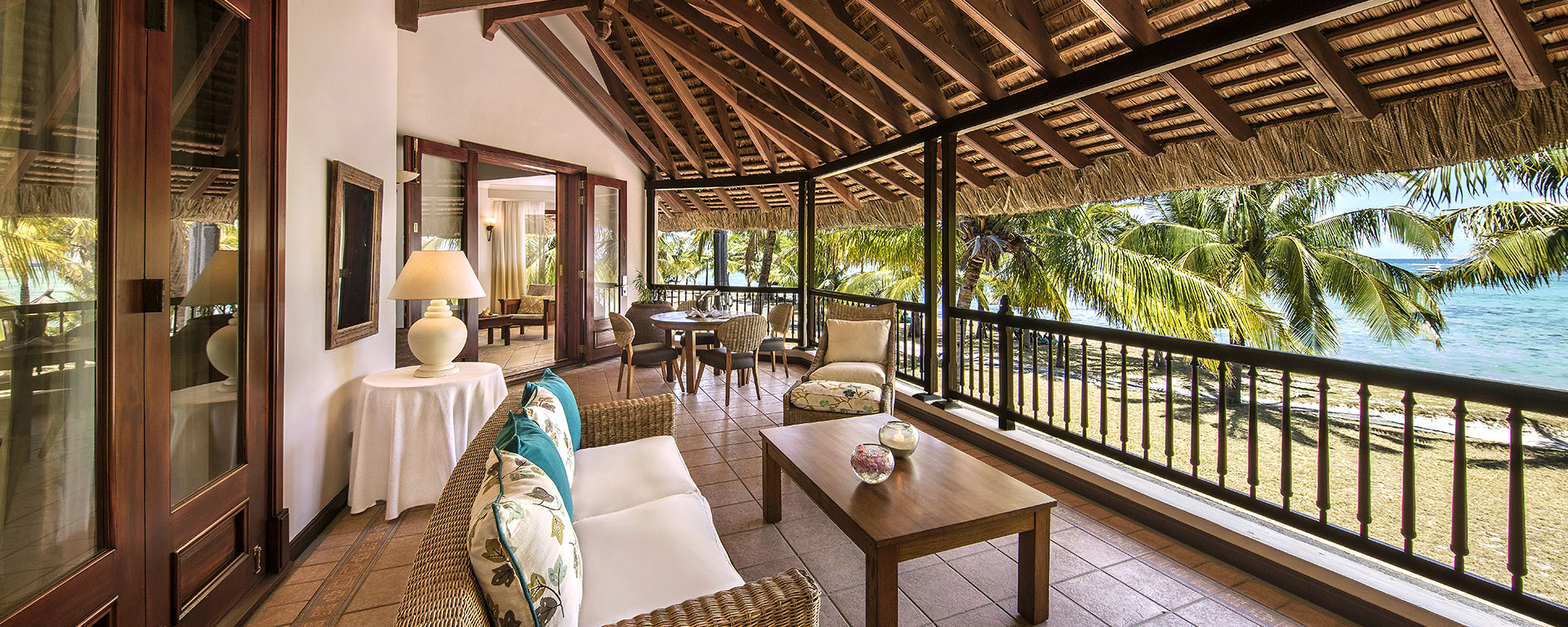 Dinarobin Senior Suite