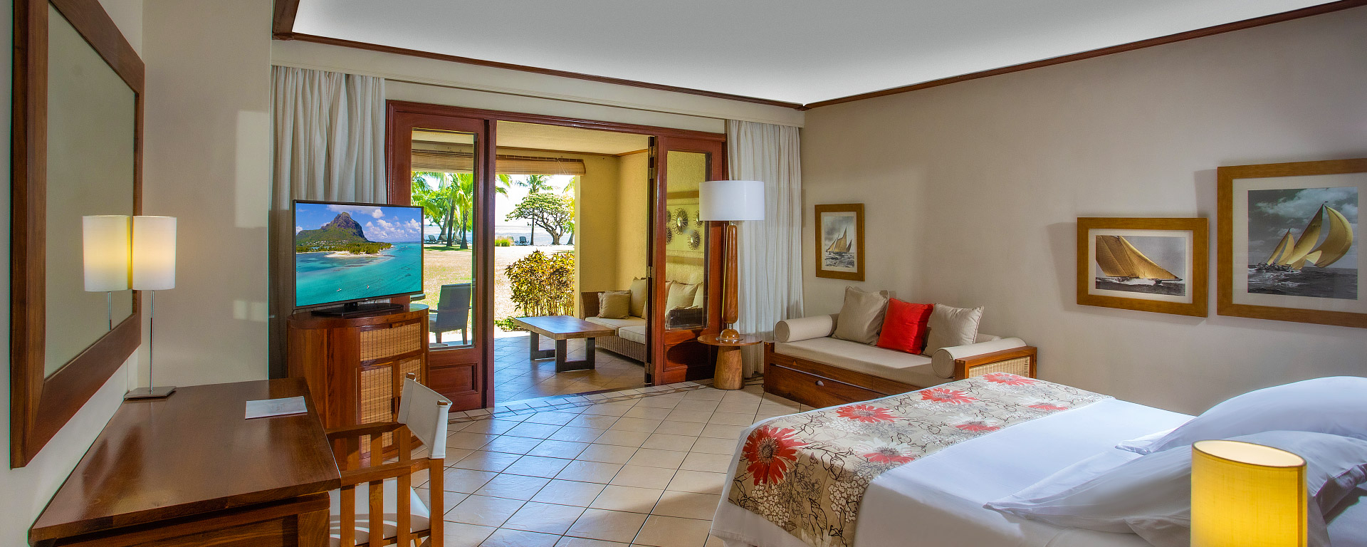 2-Bedroom Tropical Family Suite - Rooms - Paradis Beachcomber Golf Resort & Spa