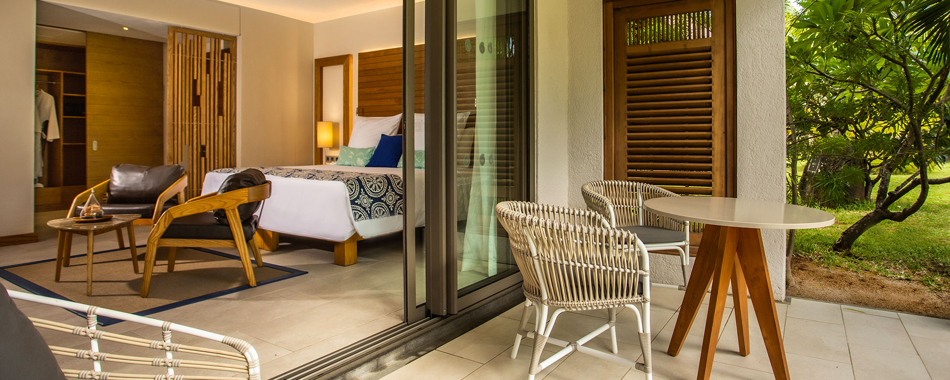 slider-paradis-bay-view-1920x768-d