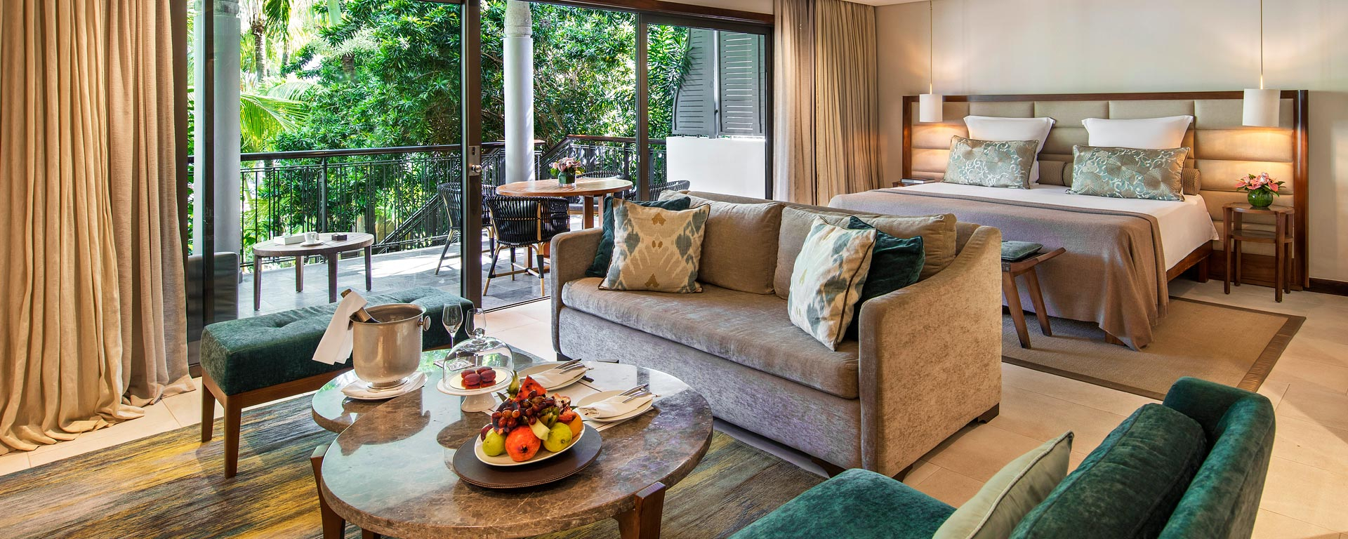 Tropical Suite - Royal Palm Beachcomber Luxury