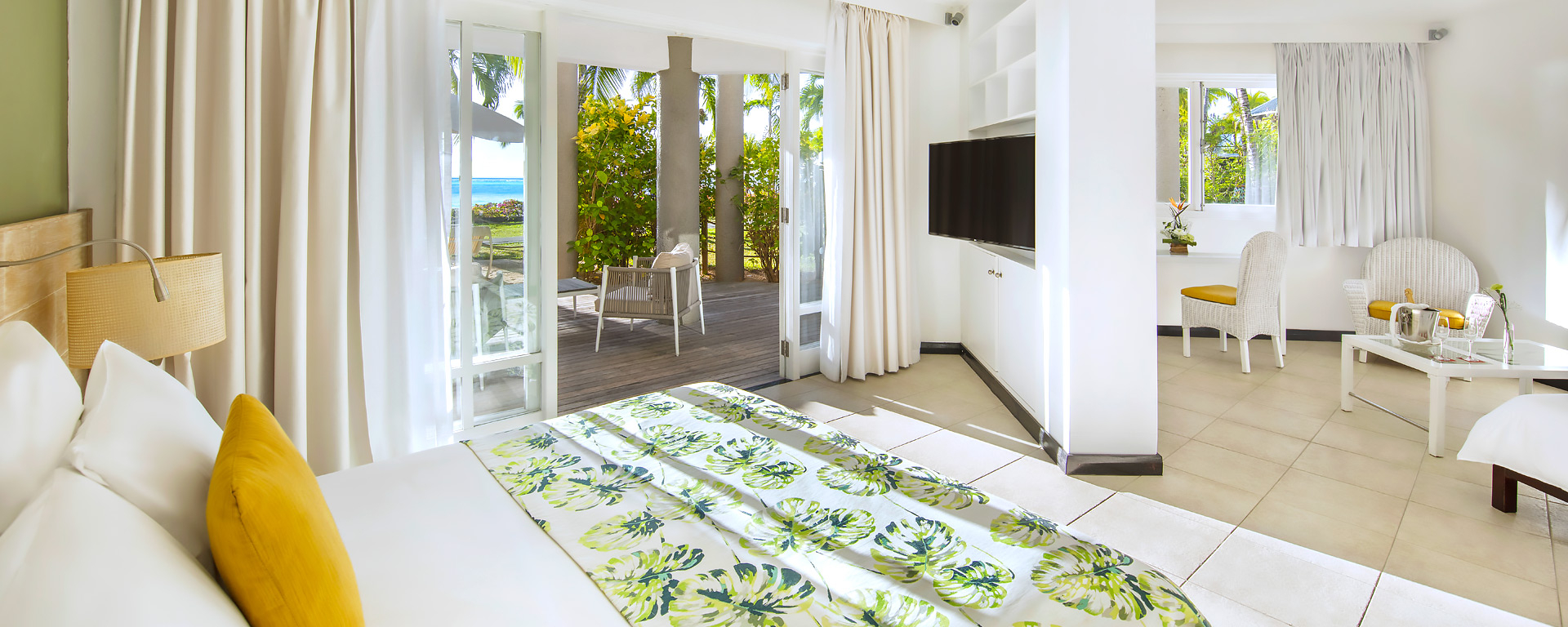 Junior Suite - Rooms - Victoria Beachcomber Resort & Spa