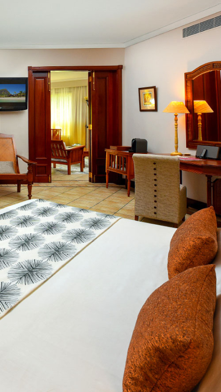 2-Bedroom Luxury Family Suite - Rooms - Dinarobin Beachcomber Golf Resort & Spa