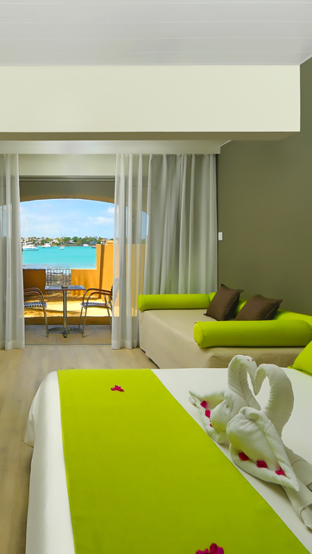 Superior Beachfront - Rooms - Mauricia Beachcomber Resort & Spa